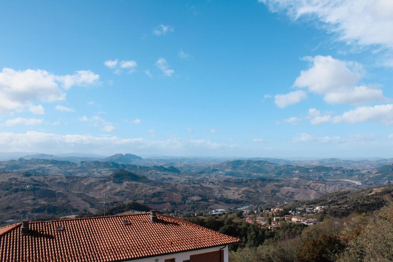 Above The Sky - Flying Apartment San Marino Kültér fotó